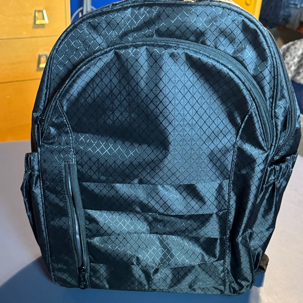 Thirty-One Black Diamond Pattern Backpack - image 1